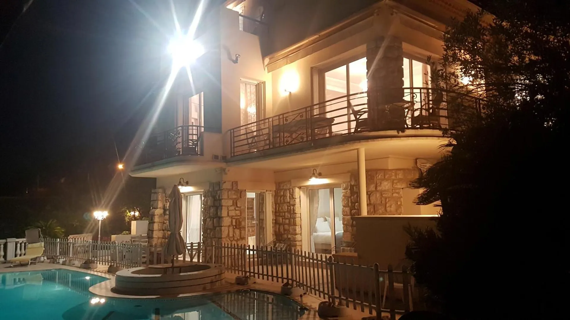 Roc Maria Lucia Villa Nice